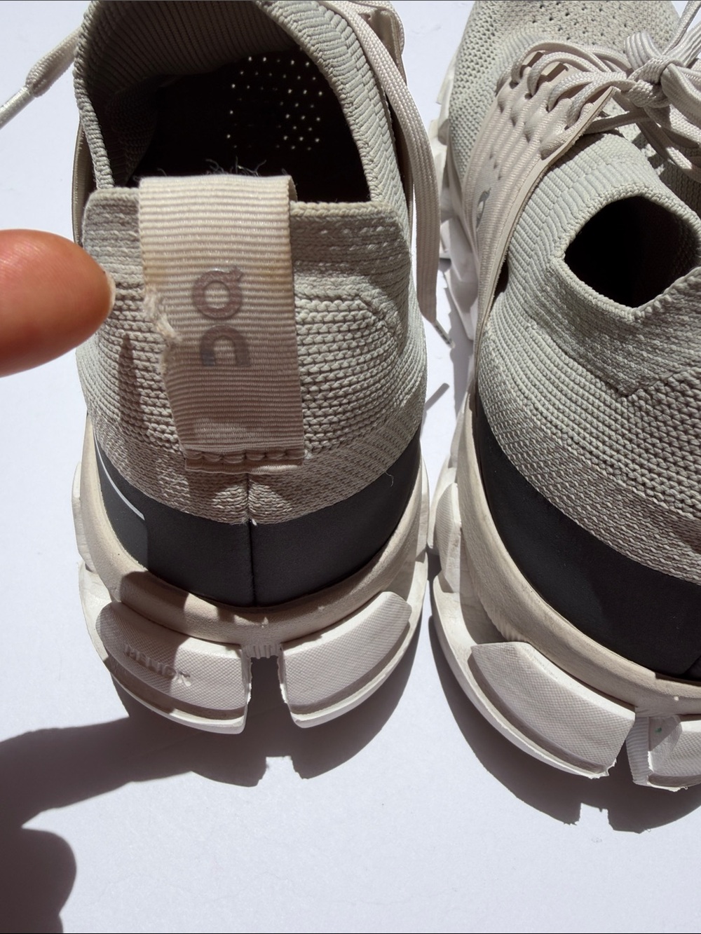 ON Cloudswift Gray Sneakers Mens Size 9 - Picture 6 of 9